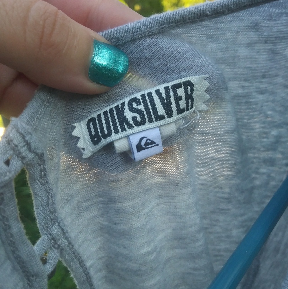 Quicksilver batwing sleeve blouse